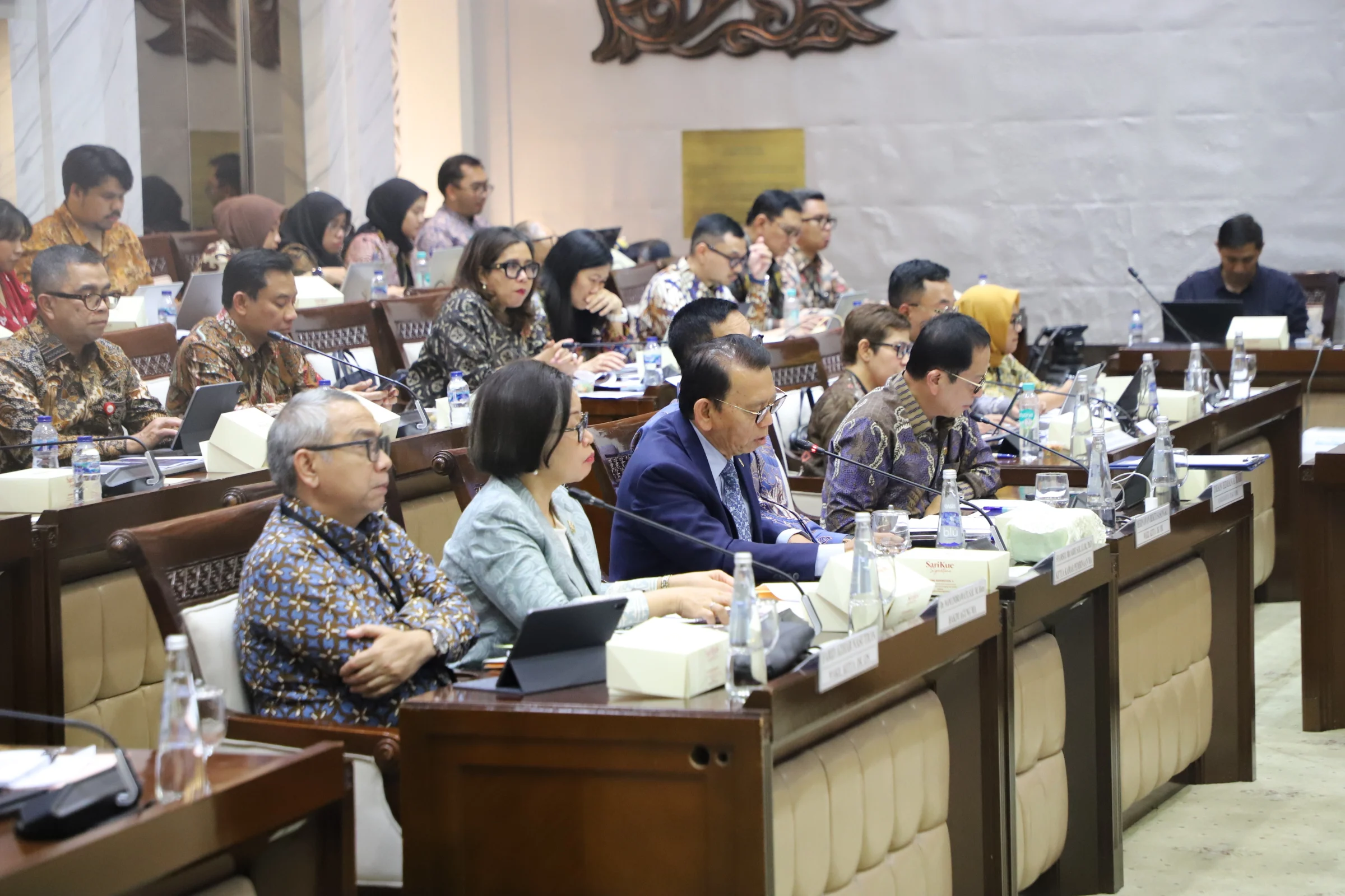 MAHKAMAH AGUNG HADIRI RDPU DENGAN KOMISI XI DPR RI